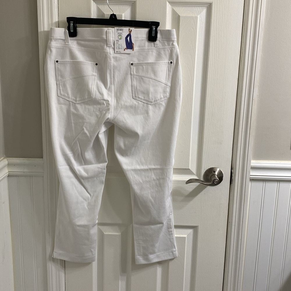 NWT White Time and Tru Stretch Capris Leggings - Picture 3 of 6